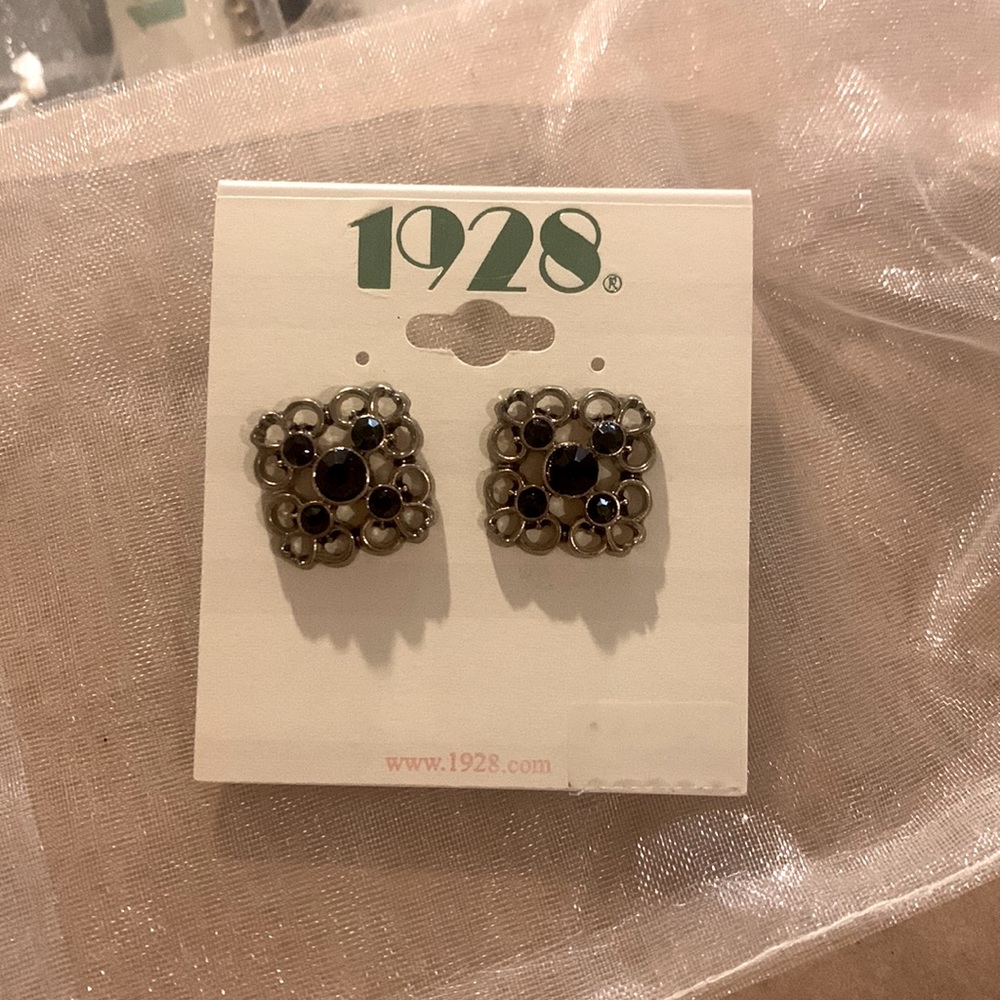 Black and gold studded earrings